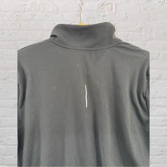 Nike Dri-Fit Element half-zip - Picture 8 of 9